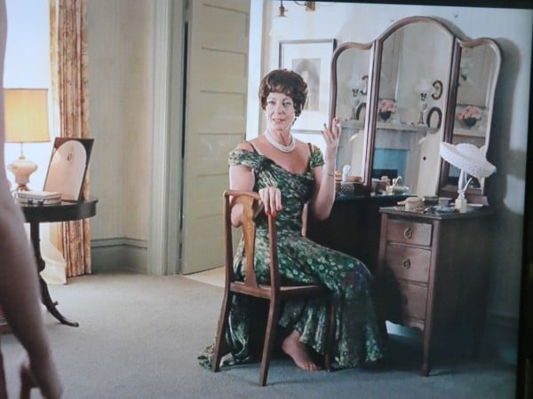 vintage dressing table