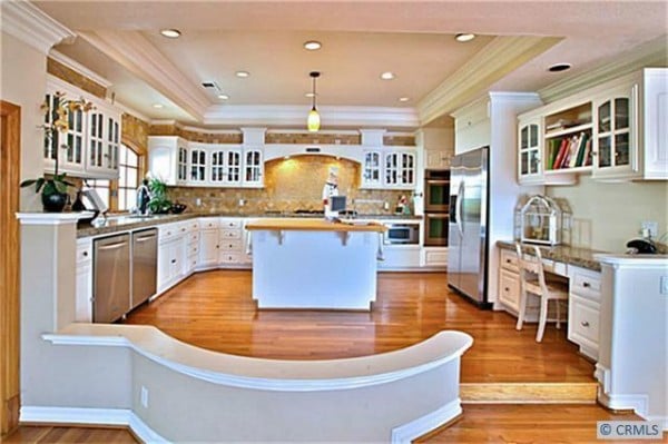Gourmet Kitchen