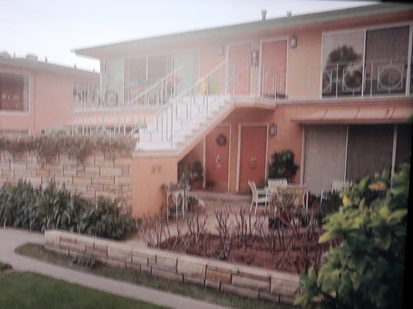 HBO TV Series "Enlightened" and The Mid-Century Style TV House