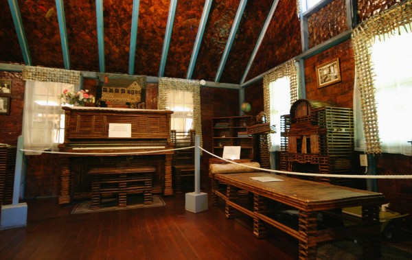A House Made Out Of Newspaper - The Paper House 